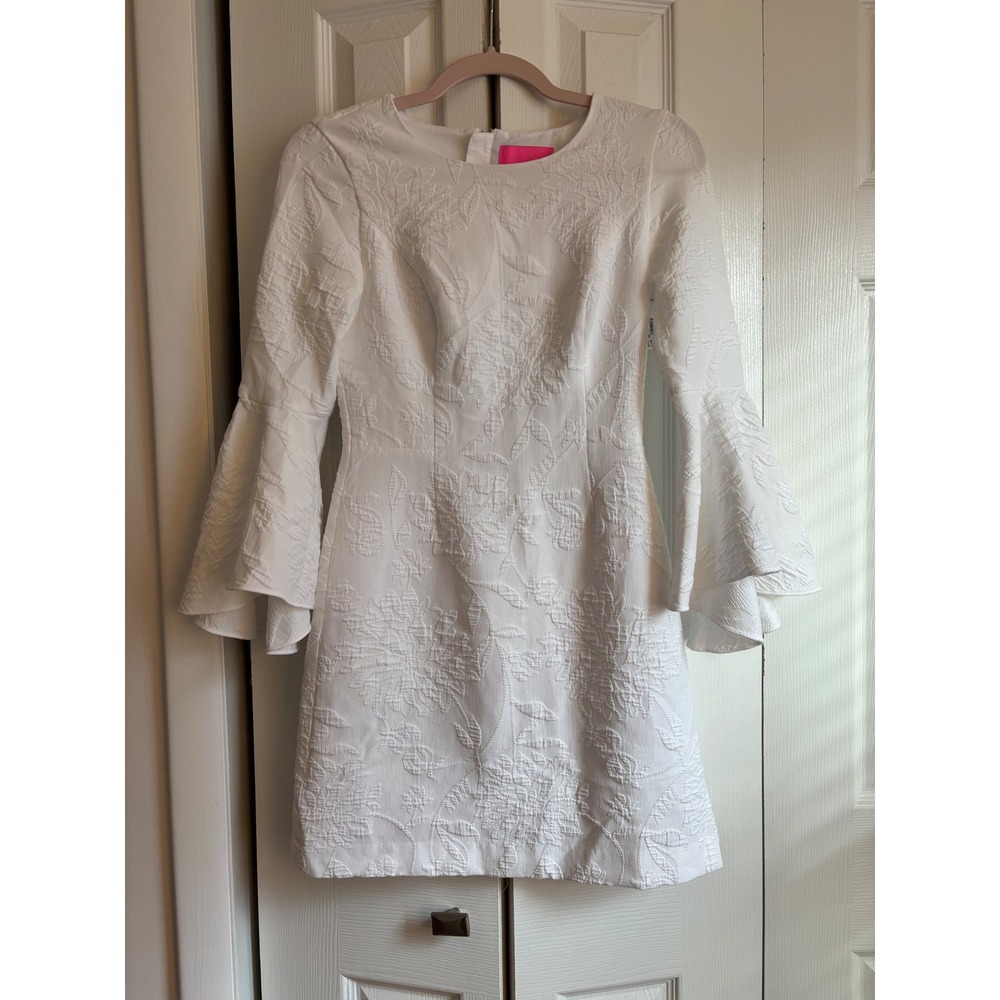 Lilly Pulitzer Kayla Stretch Dress White Floral Embossed Bell Sleeve Size 00 - Picture 2 of 3